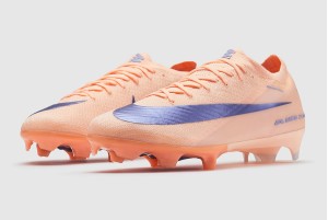 Футбольные бутсы Nike Air Zoom Mercurial Vapor 16 Elite FG IO8214-850