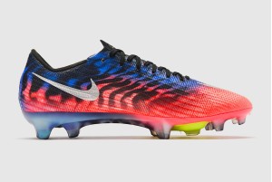 Футбольные бутсы Nike Air Zoom Mercurial Superfly 11 Elite SE FG IR0119-900