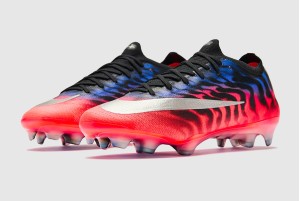 Футбольные бутсы Nike Mercurial Vapor 17 Elite SE FG IR0123-900