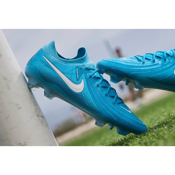 Футбольні бутси Nike Phantom GX II Elite FG FJ2559-400