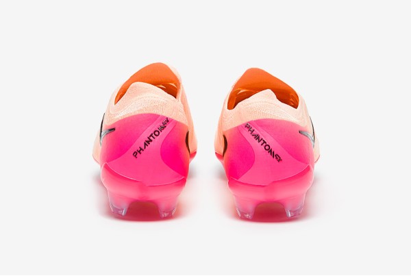 Футбольные бутсы Nike Phantom GX II Elite FG FJ2559-800
