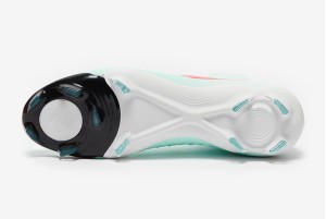 Футбольные бутсы Nike Phantom Luna II Pro FG FJ2575-300