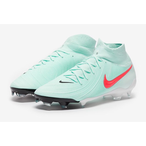 Футбольные бутсы Nike Phantom Luna II Pro FG FJ2575-300