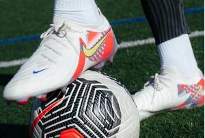 Футбольные бутсы Nike Phantom GX II Elite SE x Barna FG FZ1527-001