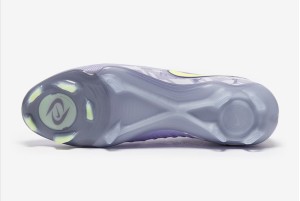 Детские футбольные бутсы Nike Phantom GX II Elite NU1 FG Junior HF1597-500
