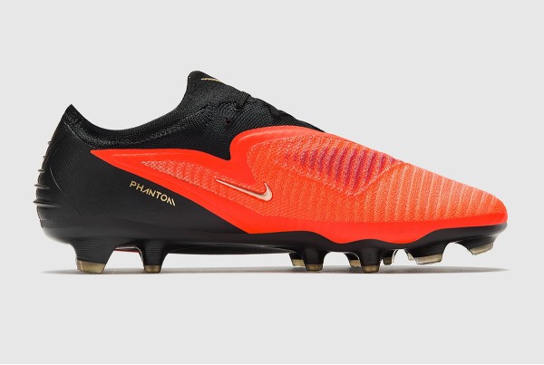 Футбольные бутсы Nike Phantom 6 Elite FG HJ2146-600
