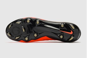 Футбольные бутсы Nike Phantom 6 Elite FG HJ2146-600