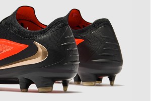 Футбольные бутсы Nike Phantom 6 Elite FG HJ2146-600