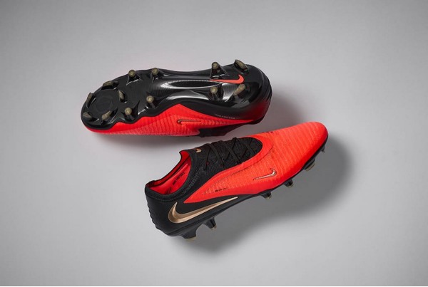 Футбольные бутсы Nike Phantom 6 Elite FG HJ2146-600
