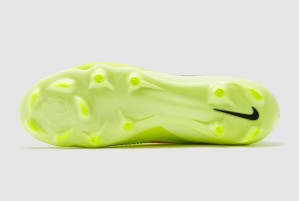 Футбольные бутсы Nike Phantom 6 Academy Low MG HJ4564-800