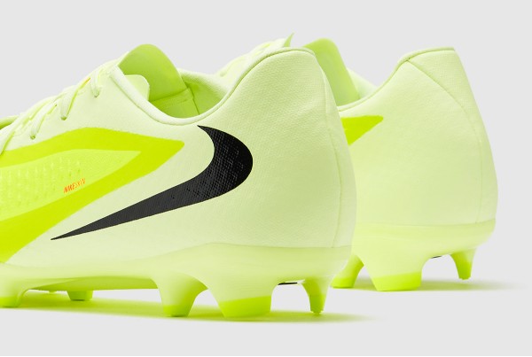 Футбольные бутсы Nike Phantom 6 Academy Low MG HJ4564-800