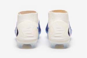 Футбольные бутсы Nike Phantom 6 Elite High FG HQ2328-400