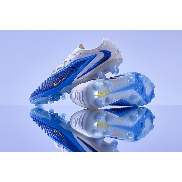Футбольні бутси Nike Phantom 6 Elite FG HQ2331-400