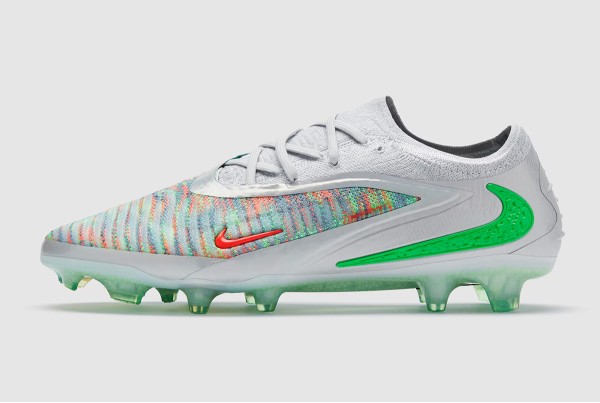 Футбольные бутсы Nike Phantom 6 Elite FG x EAFC HQ2333-900
