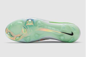 Футбольные бутсы Nike Phantom 6 Elite FG x EAFC HQ2333-900