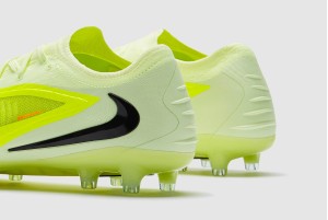 Футбольные бутсы Nike Phantom 6 Elite AG-Pro HQ2335-800