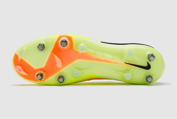 Футбольні бутси Nike Phantom 6 Elite SG-Pro HV8988-800