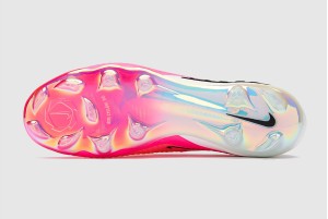 Футбольные бутсы Nike Phantom 6 Elite FG T IH1778-900