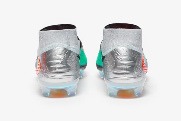 Футбольные бутсы Nike Phantom 6 Elite LE High FG IH3735-001