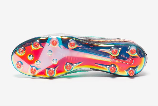 Футбольные бутсы Nike Phantom 6 Elite LE AG-Pro IH3862-001