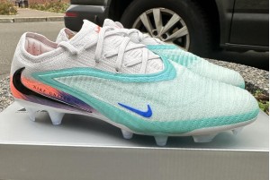 Футбольные бутсы Nike Phantom 6 Elite NU2 FG IM9604-300