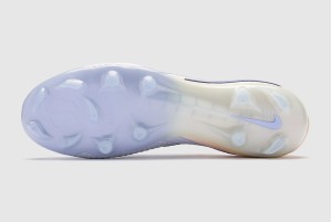 Футбольные бутсы Nike Phantom 6 Elite FG IO8217-008