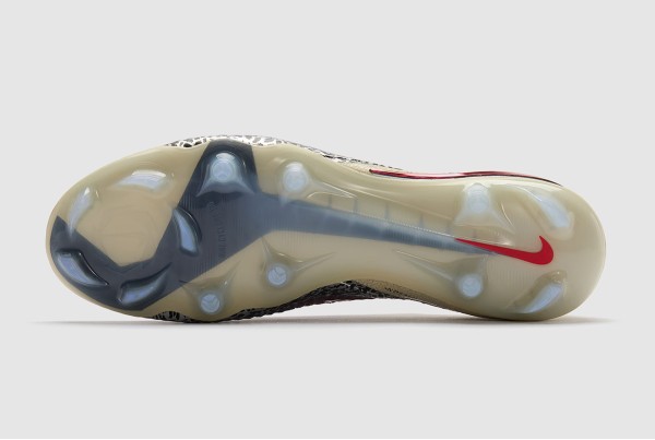 Футбольные бутсы Nike Phantom 6 Elite NU3 FG IO8444-661