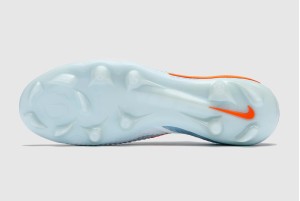 Футбольные бутсы Nike Phantom 6 Elite NU4 FG IQ7647-900