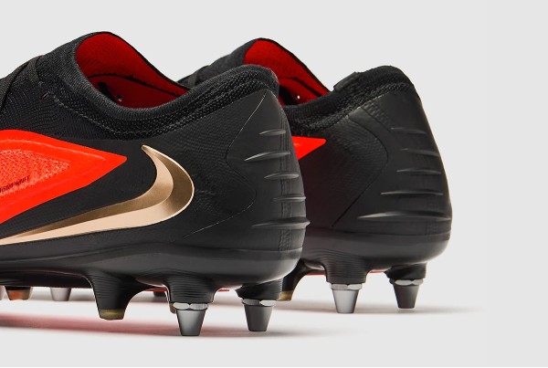 Футбольные бутсы Nike Phantom 6 Elite SG-Pro IU8552-600