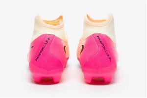 Футбольные бутсы Nike Phantom Luna II Academy MG FD6725-800