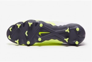 Футбольные бутсы Nike Phantom GX Academy DF MG DD9472-705