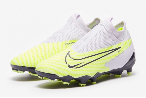 Футбольні бутси Nike Phantom GX Academy DF MG DD9472-705