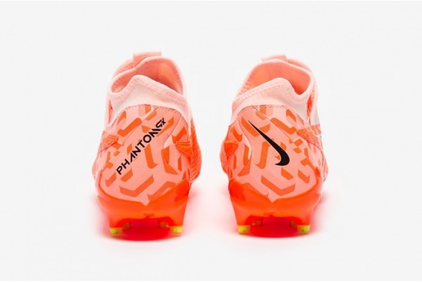 Футбольные бутсы Nike Phantom GX Academy DF NU MG DZ3481-800