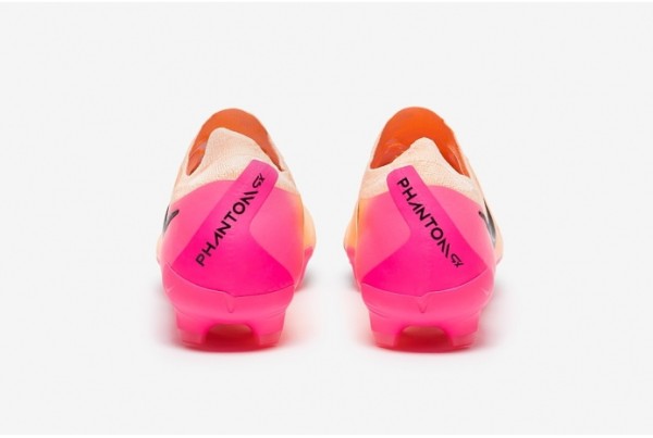 Футбольные бутсы Nike Phantom GX II Pro FG FJ2563-800