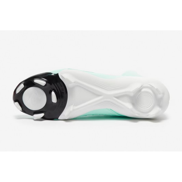 Футбольные бутсы Nike Phantom Luna II Academy MG FD6725-300