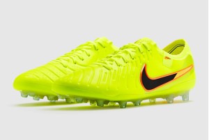 Футбольные бутсы Nike Tiempo Legend X Elite AG-Pro DV4330-701