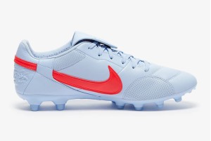 Футбольные бутсы Nike Premier III FG (КОЖА) HM0265-400