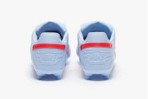 Футбольные бутсы Nike Premier III FG (КОЖА) HM0265-400