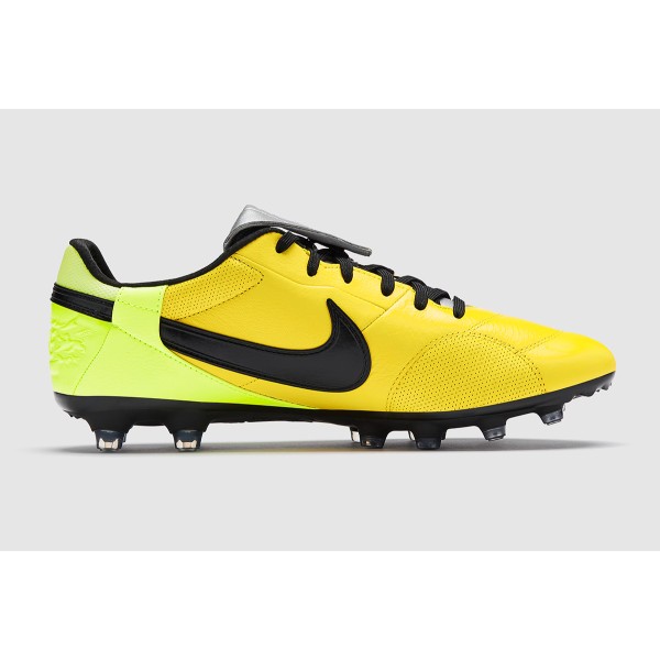 Футбольные бутсы Nike Premier III FG (КОЖА) HM0265-700