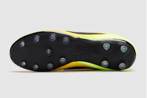 Футбольные бутсы Nike Premier III FG (КОЖА) HM0265-700