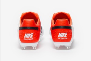 Футбольные бутсы Nike Premier III FG (КОЖА) HM0265-800