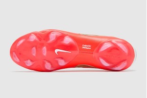 Футбольные бутсы Nike Tiempo Maestro Elite FG HQ3157-101