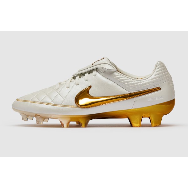 Футбольные бутсы Nike Tiempo Legend Regen SE FG IF4388-100