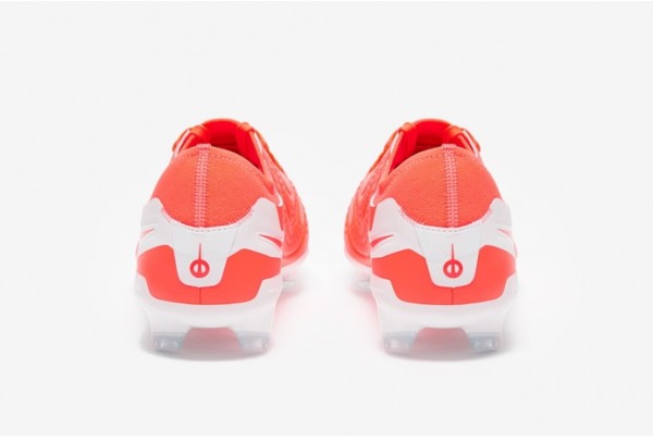 Футбольные бутсы Nike Tiempo Legend X Pro FG DV4333-800