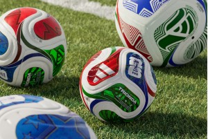 Сувенирный мяч Adidas FIFA World Cup 26 Trionda Mini JD8034