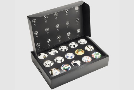 Набор мячей Adidas FIFA World Cup 26 Mini JN2093