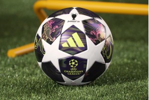 Футбольний м'яч Adidas Finale 26 Budapest League Box JX9101
