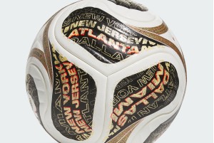 Футбольный мяч Adidas FIFA World Cup 26 Trionda Finals OMB JY8928