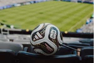 Футбольный мяч Adidas FIFA World Cup 26 Trionda Finals OMB JY8928