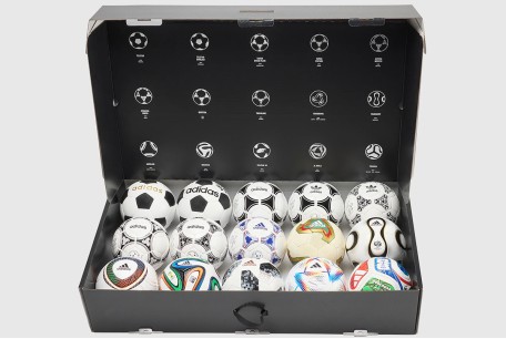 Набор мячей Adidas FIFA World Cup 26 KB1812